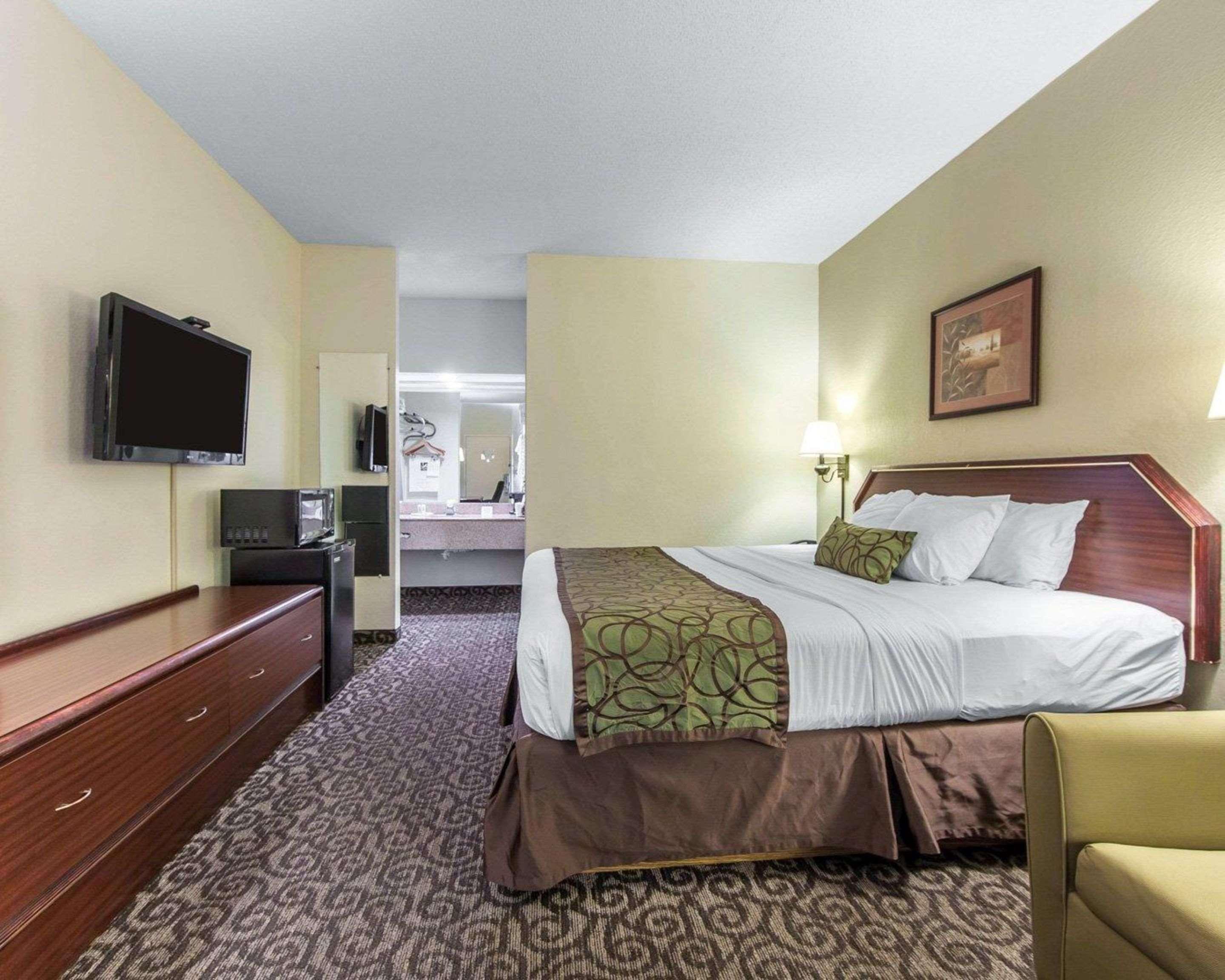 Quality Inn Downtown Johnson City Buitenkant foto